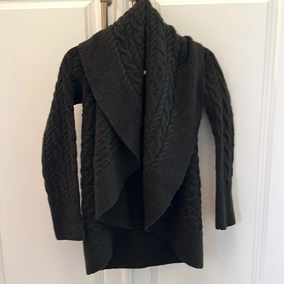 Ralph Lauren Black Label circle Cardigan Olive Green S but close to XS fit.